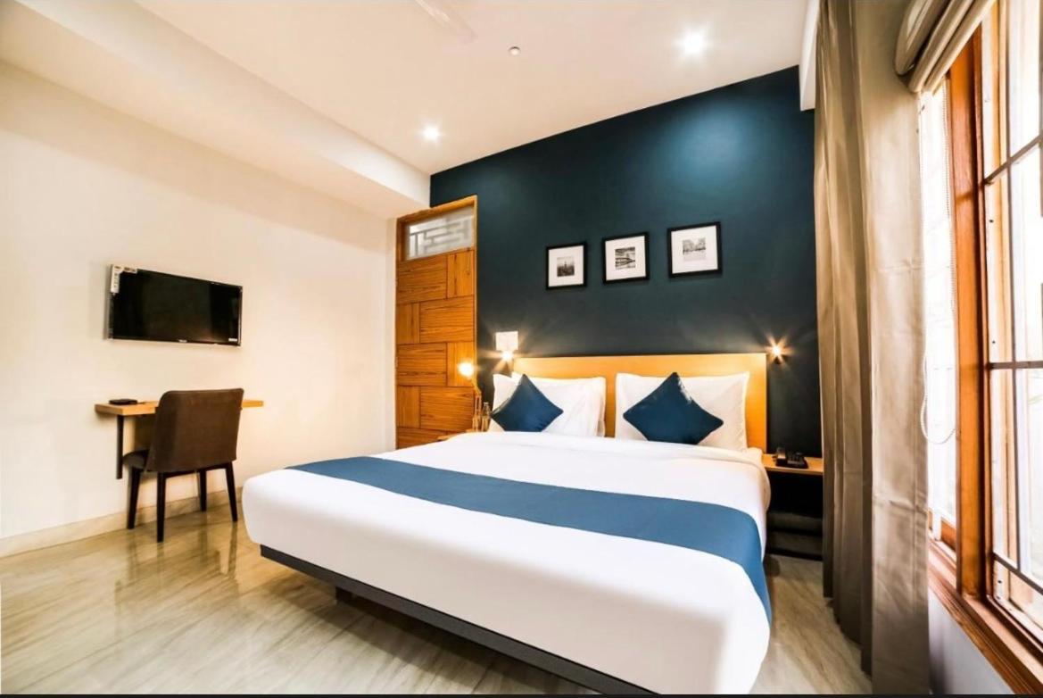 Moon Residency-near Delhi Airport Hotel
